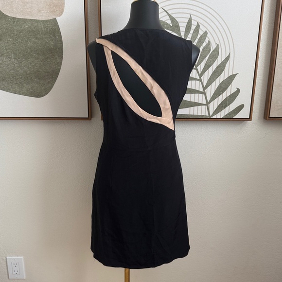 wayne Dresses & Skirts - Wayne Vintage Slit Back Sheath Black Dress